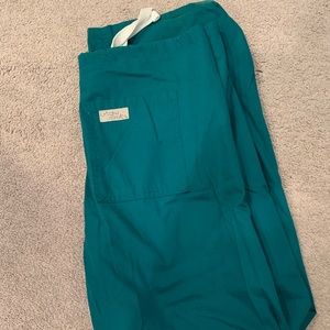 Urbane green scrubs